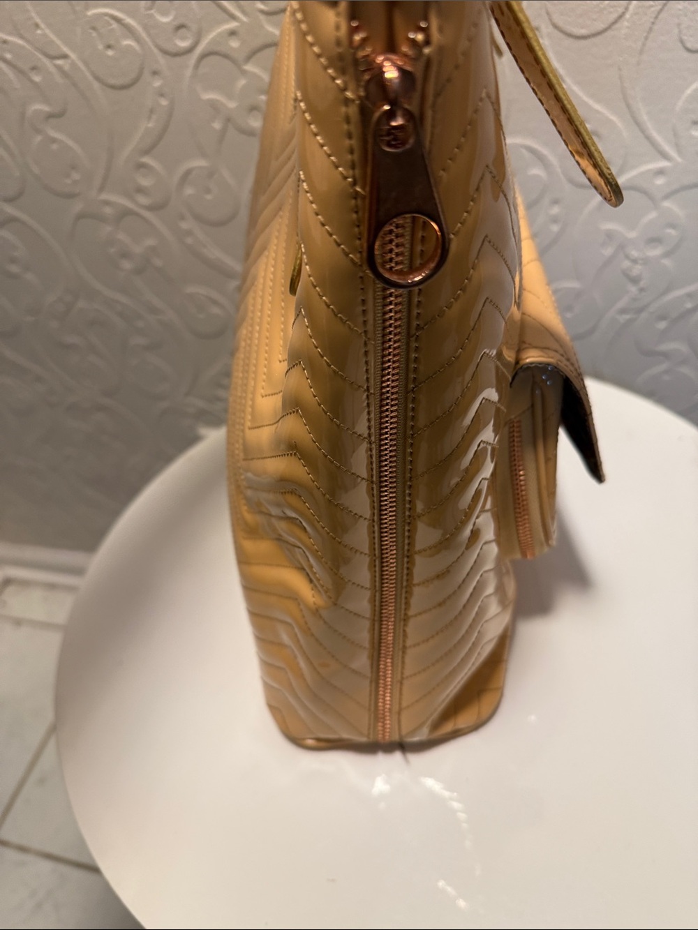Ted Baker Tan Patent Quilted Shoulder Tote - Picture 4 of 13